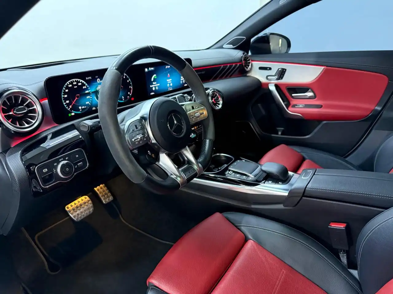 Mercedes CLA45 AMG