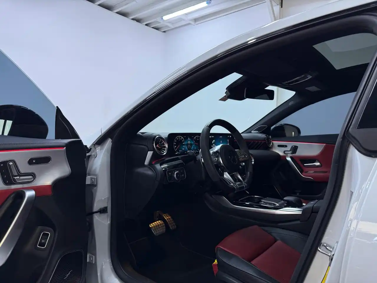 Mercedes CLA45 AMG