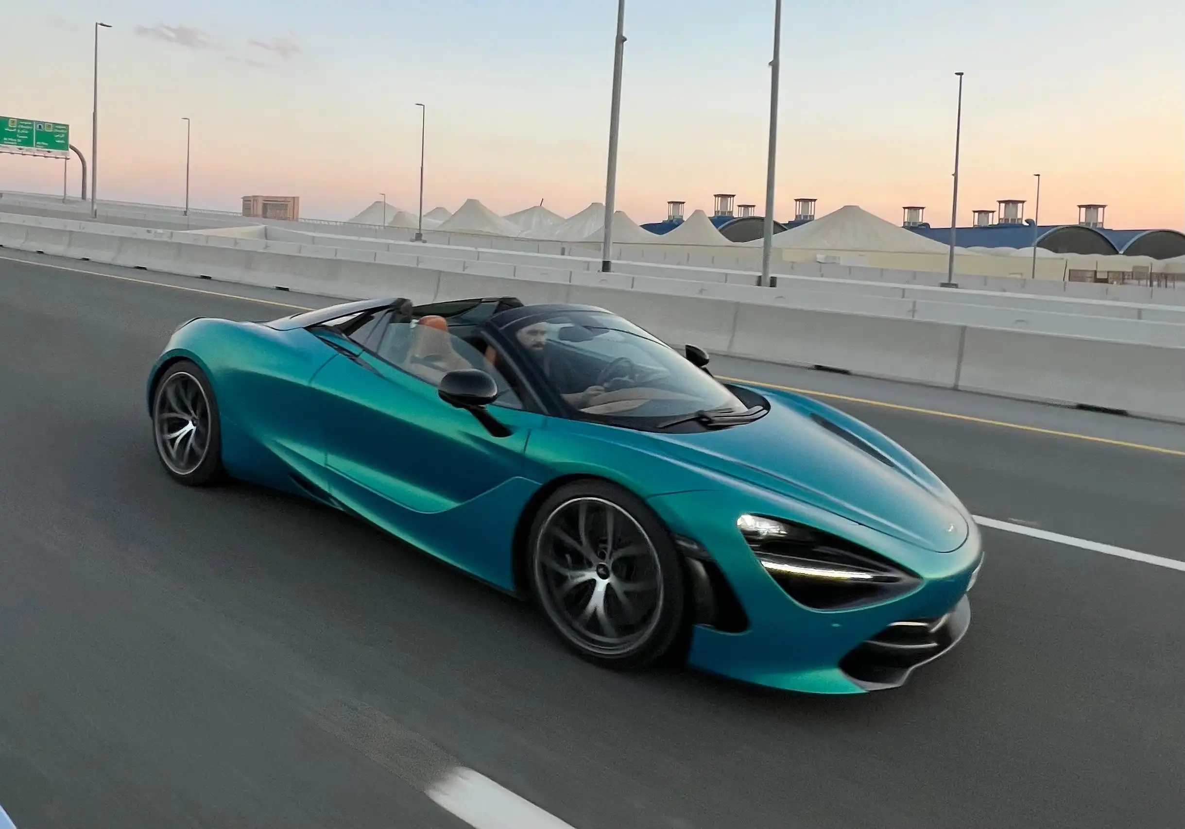 McLaren 720S Spyder