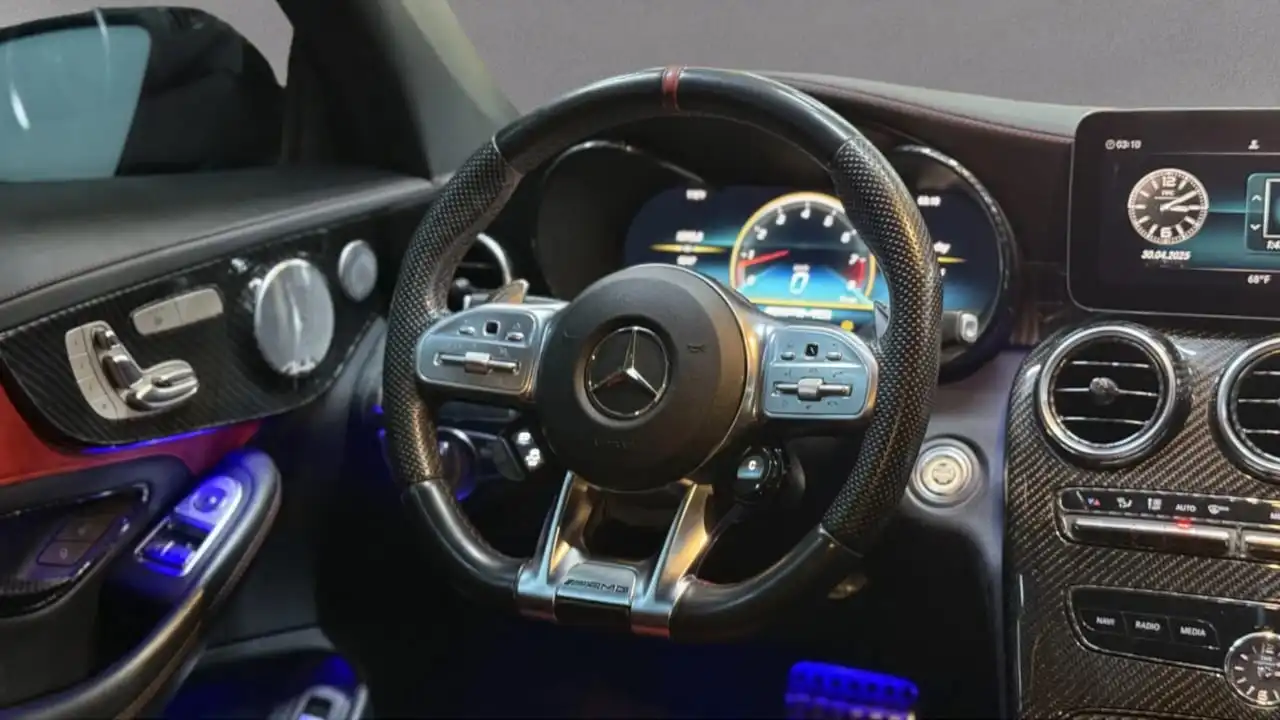 Mercedes C63 AMG