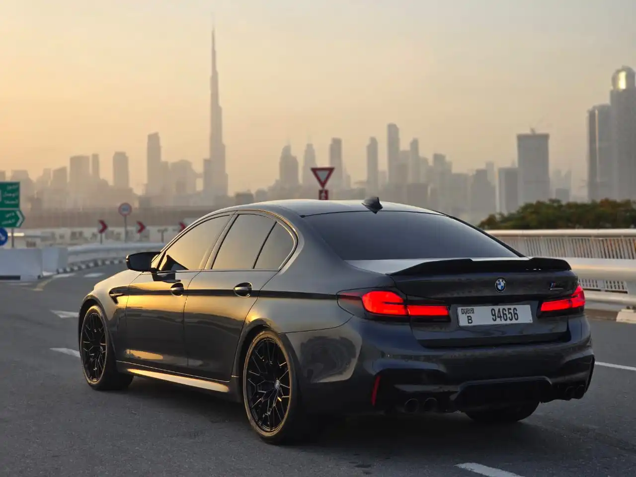 بي إم دبليو M5 كومبيتيشن