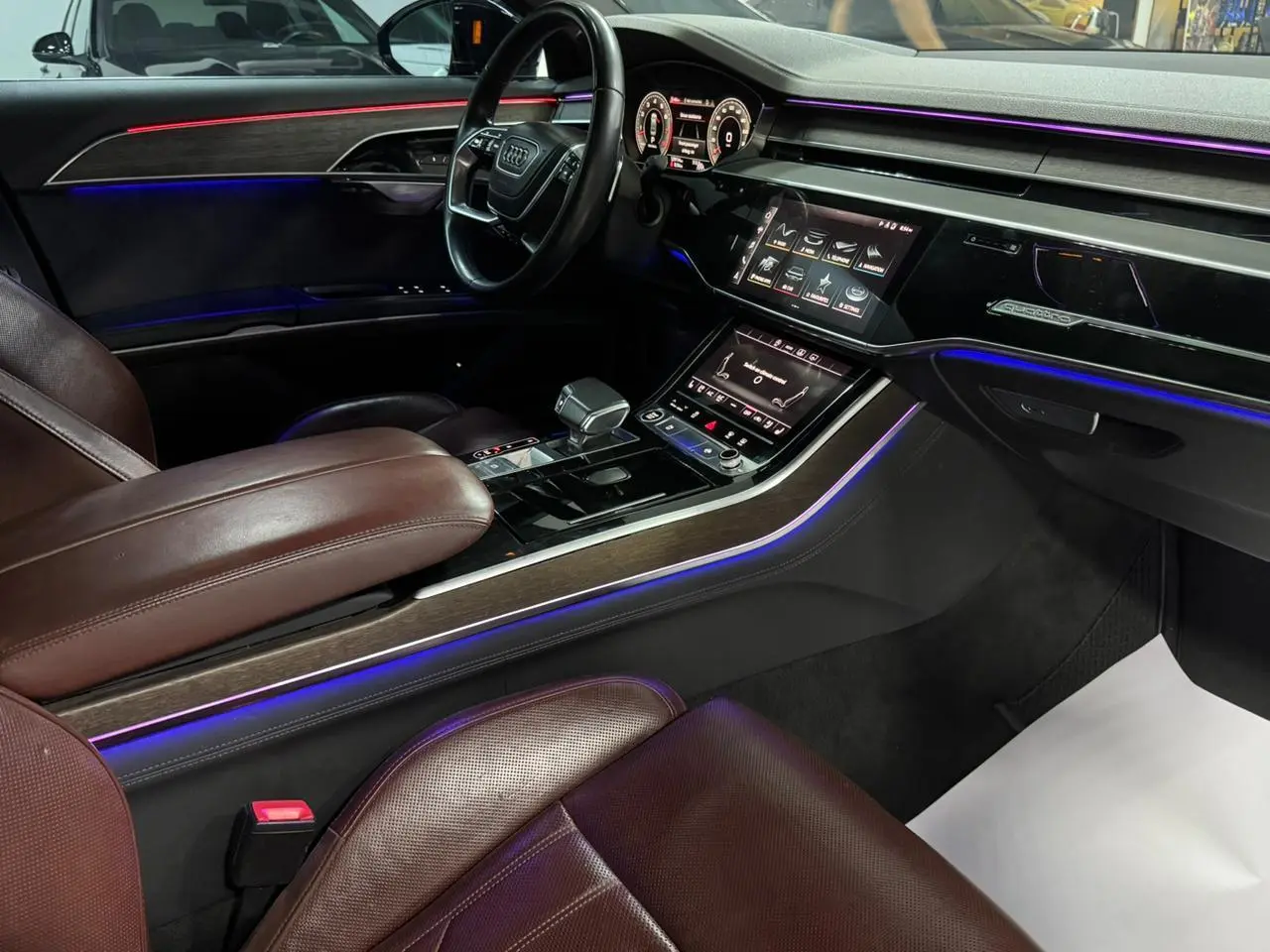 Audi A8 S-Line