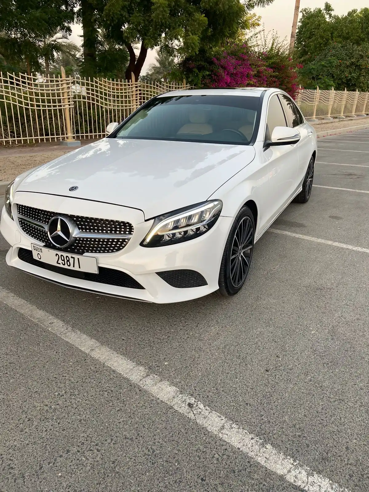 Мерседес Бенц C300