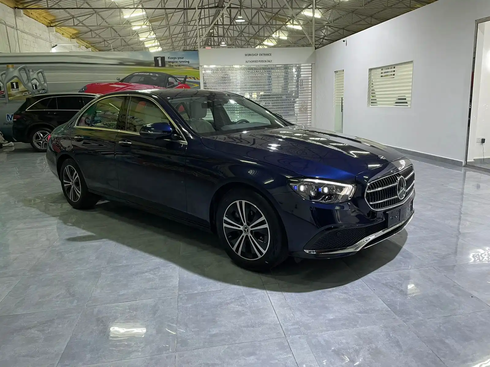 Mercedes E300