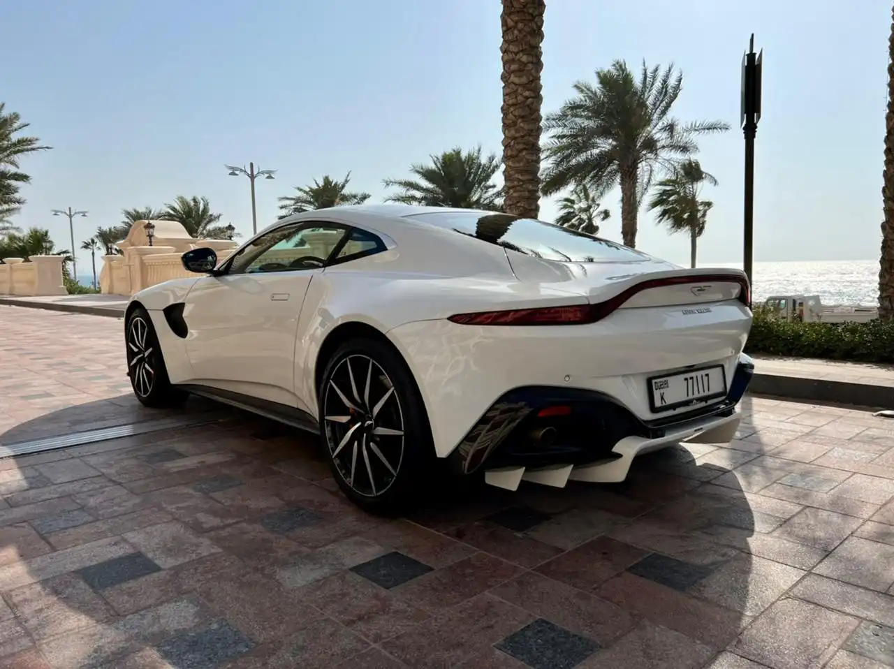 أستون مارتن فانتاج 2019