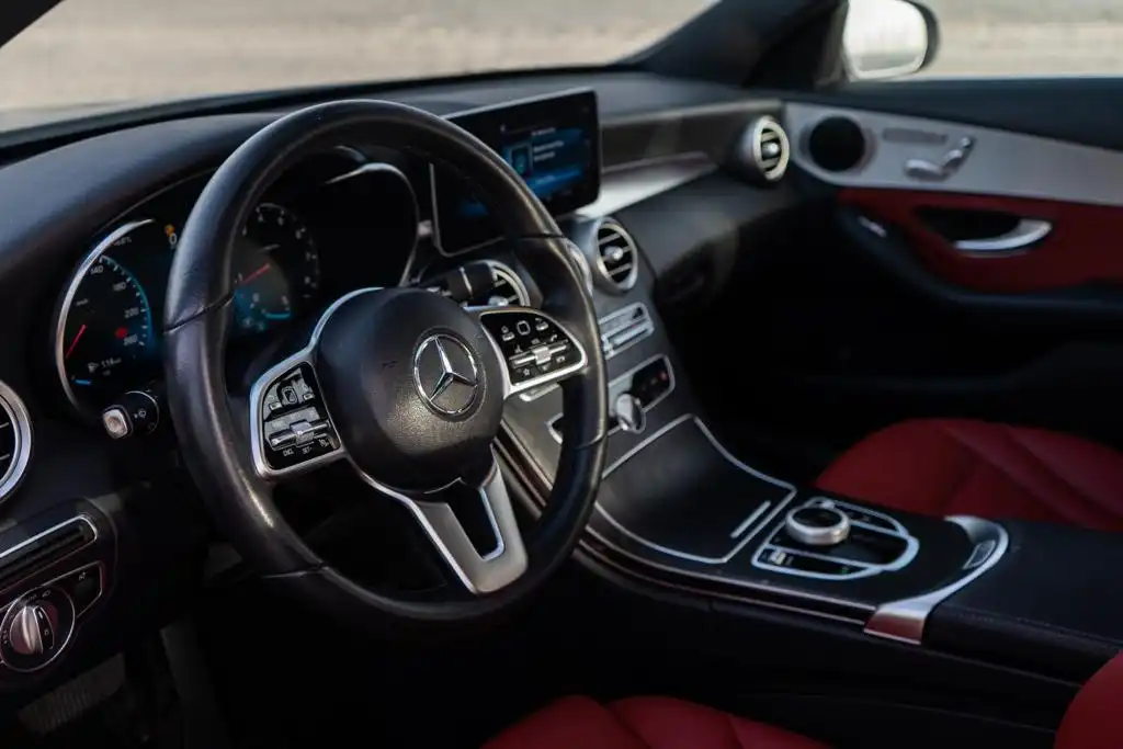 مرسيدس-بنز C300