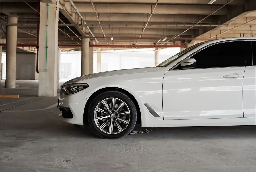 BMW 520i