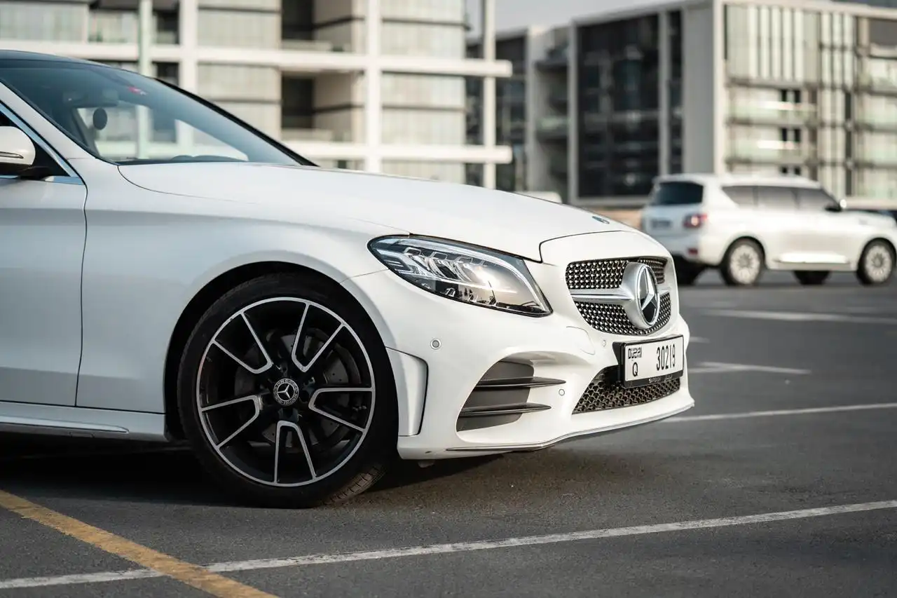 Mercedes C200