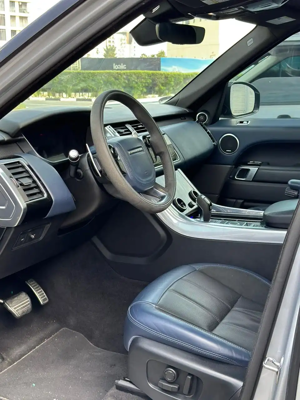 Range Rover Sport HST