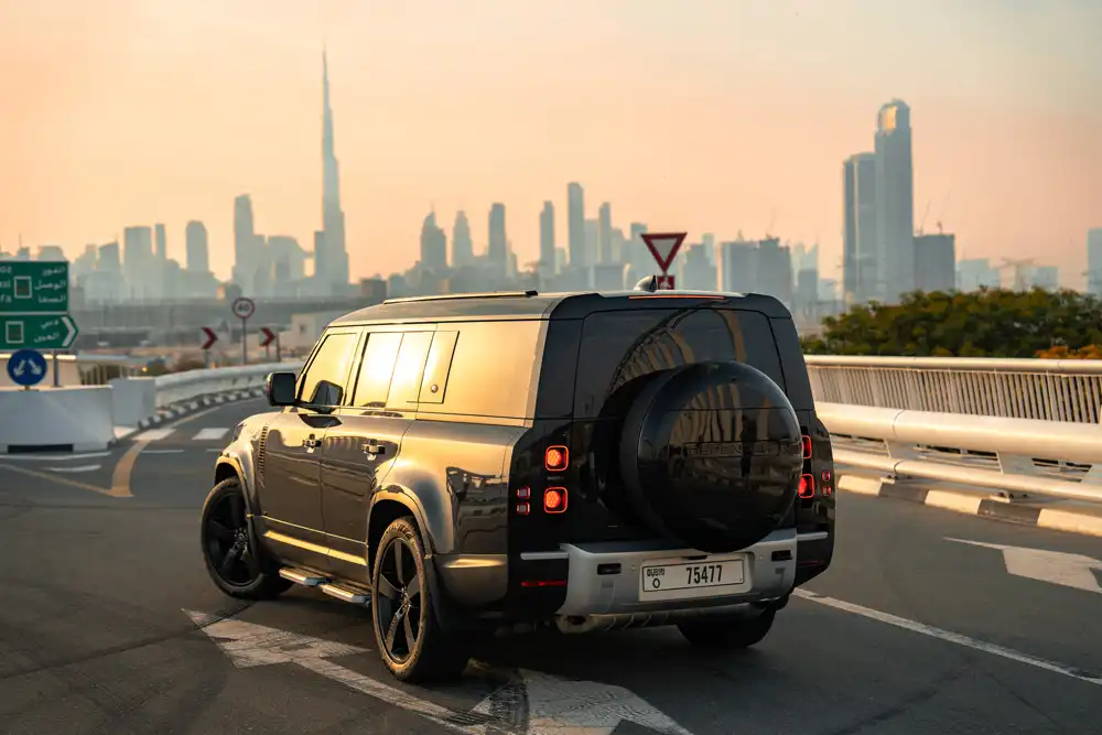 Land Rover Range Rover Defender