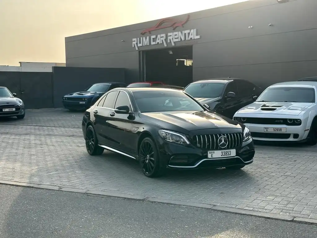 Мерседес Бенц C300 2021