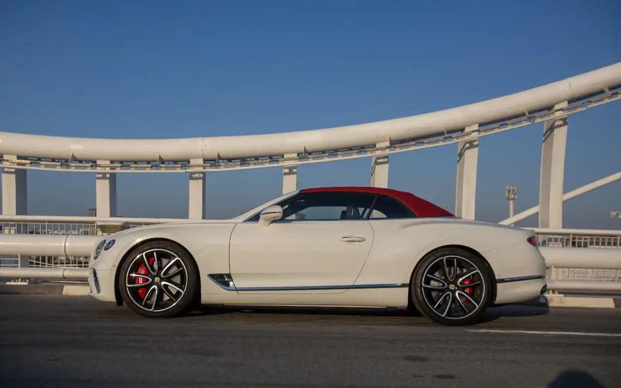 بنتلي كونتيننتال GTC V12