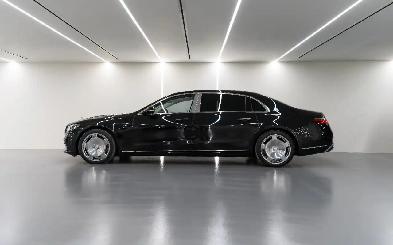 مرسيدس مايباخ S680