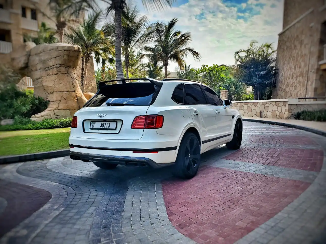 بنتلي بنتايجا