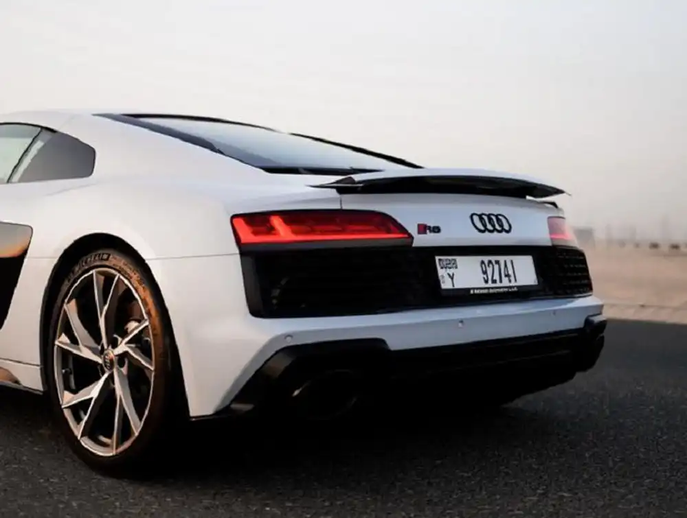 Ауди R8