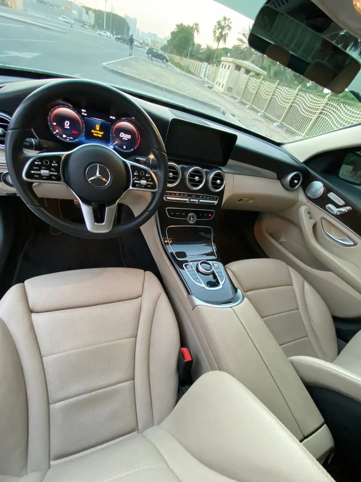 Мерседес Бенц C300