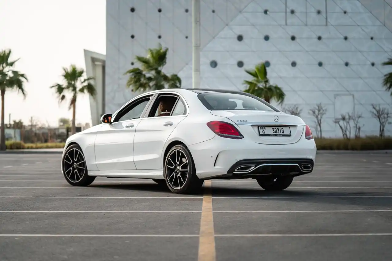 Mercedes C200