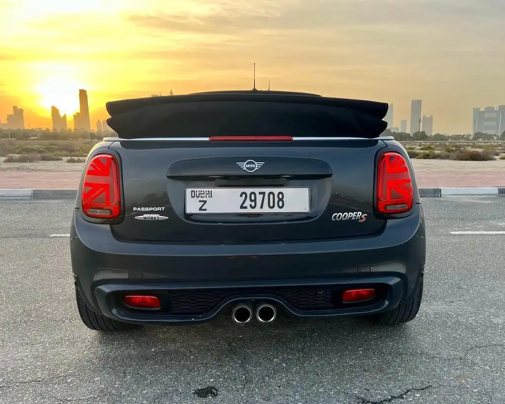 Mini Cooper Sport JCW