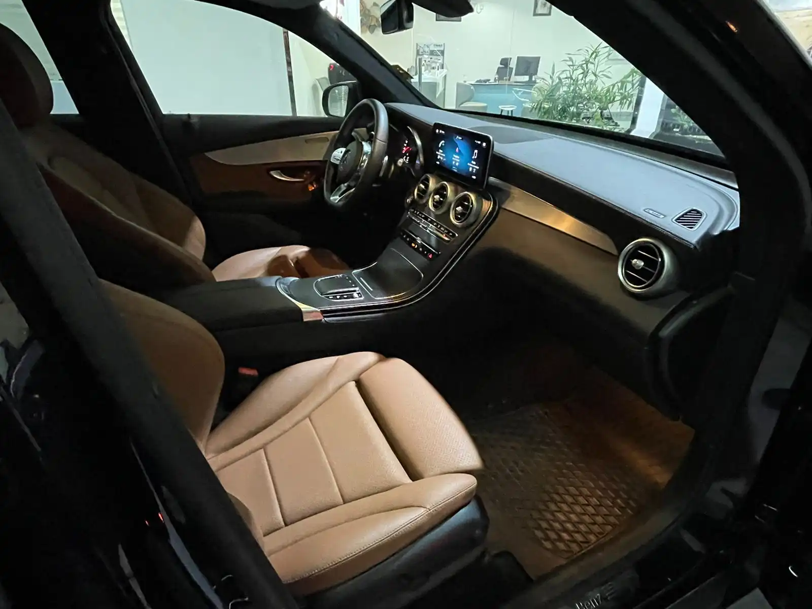 Мерседес GLC300