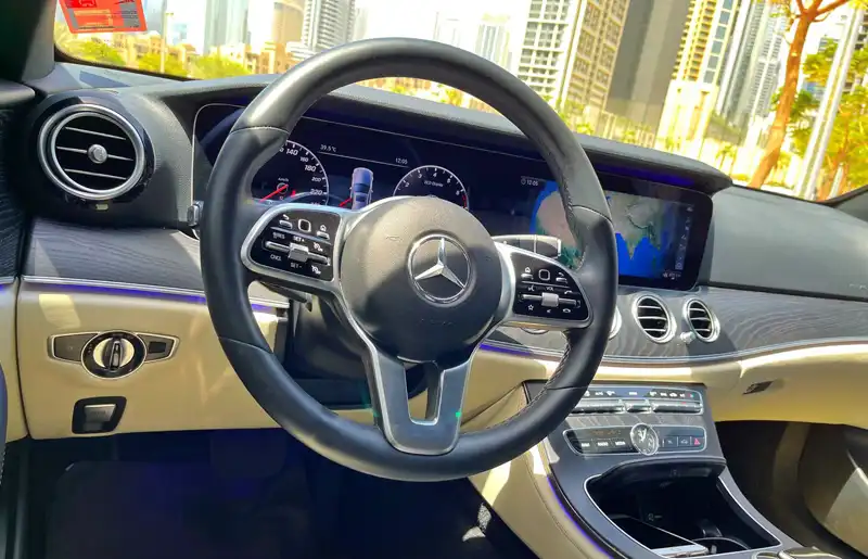 Mercedes E300