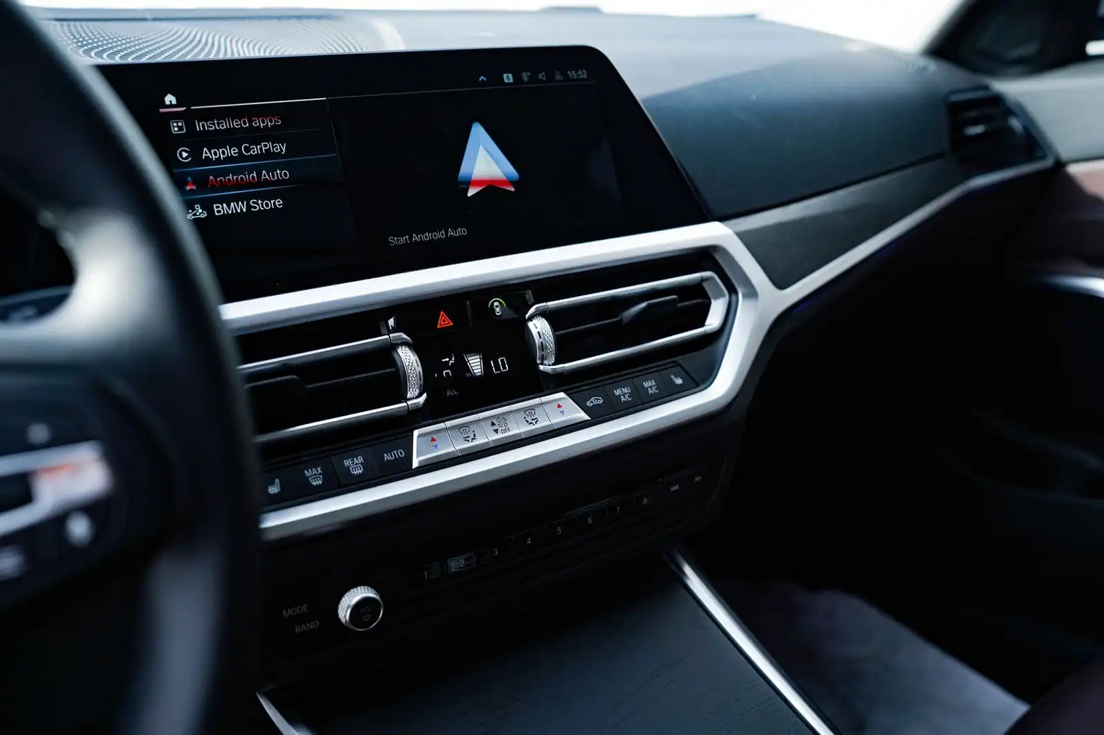 БМВ 320i