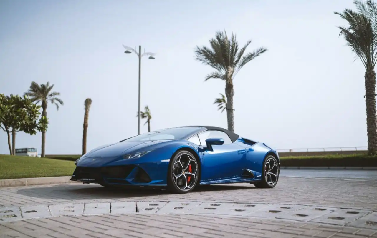 Ламборгини Хуракан ЭВО Спайдер