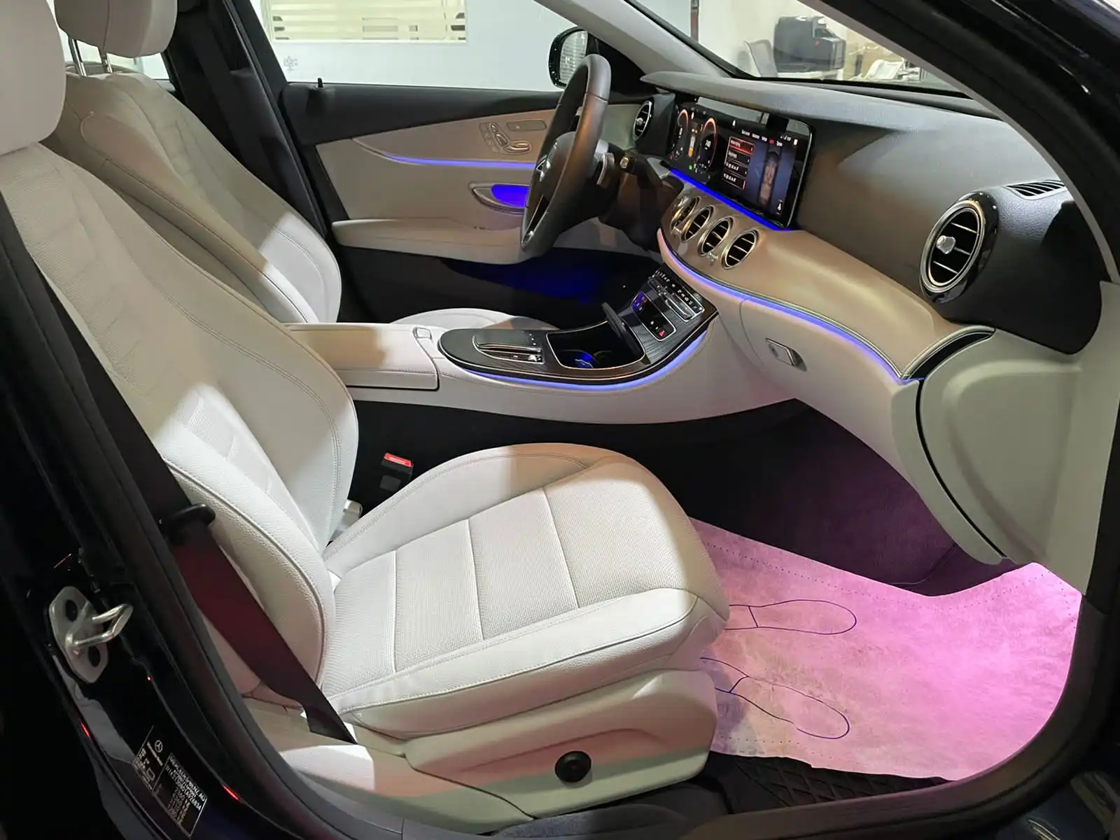 Mercedes E300