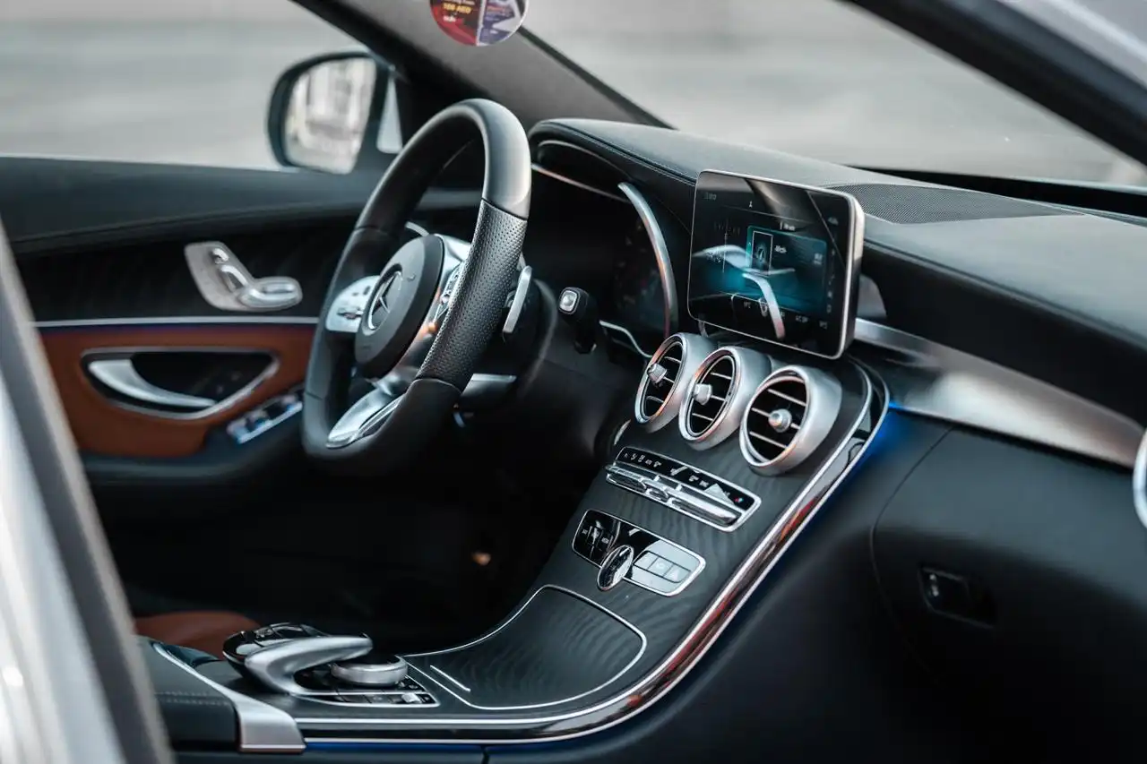 Mercedes C200