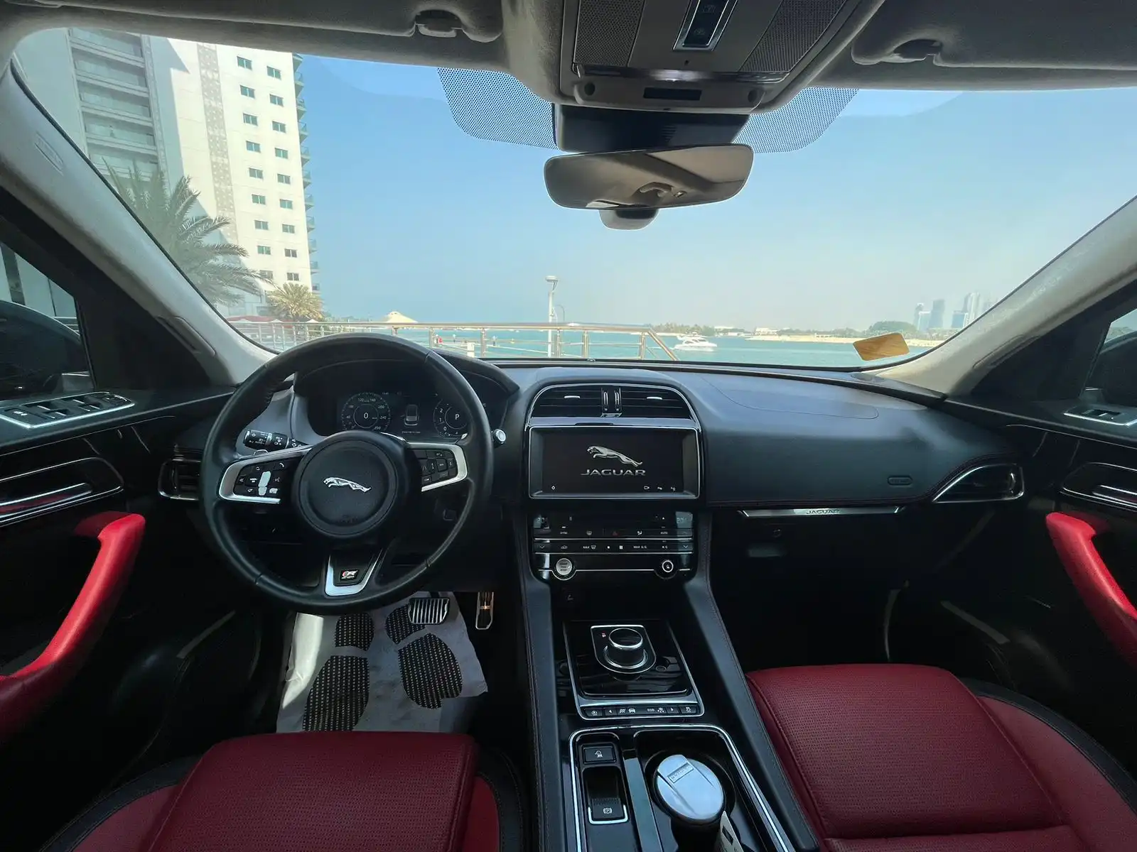 Jaguar F-pace