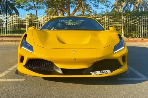 فيراري F8 سبايدر
