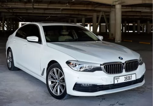 بي إم دبليو 520i