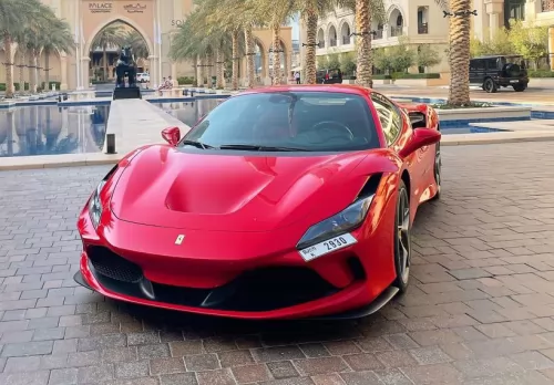 فيراري F8